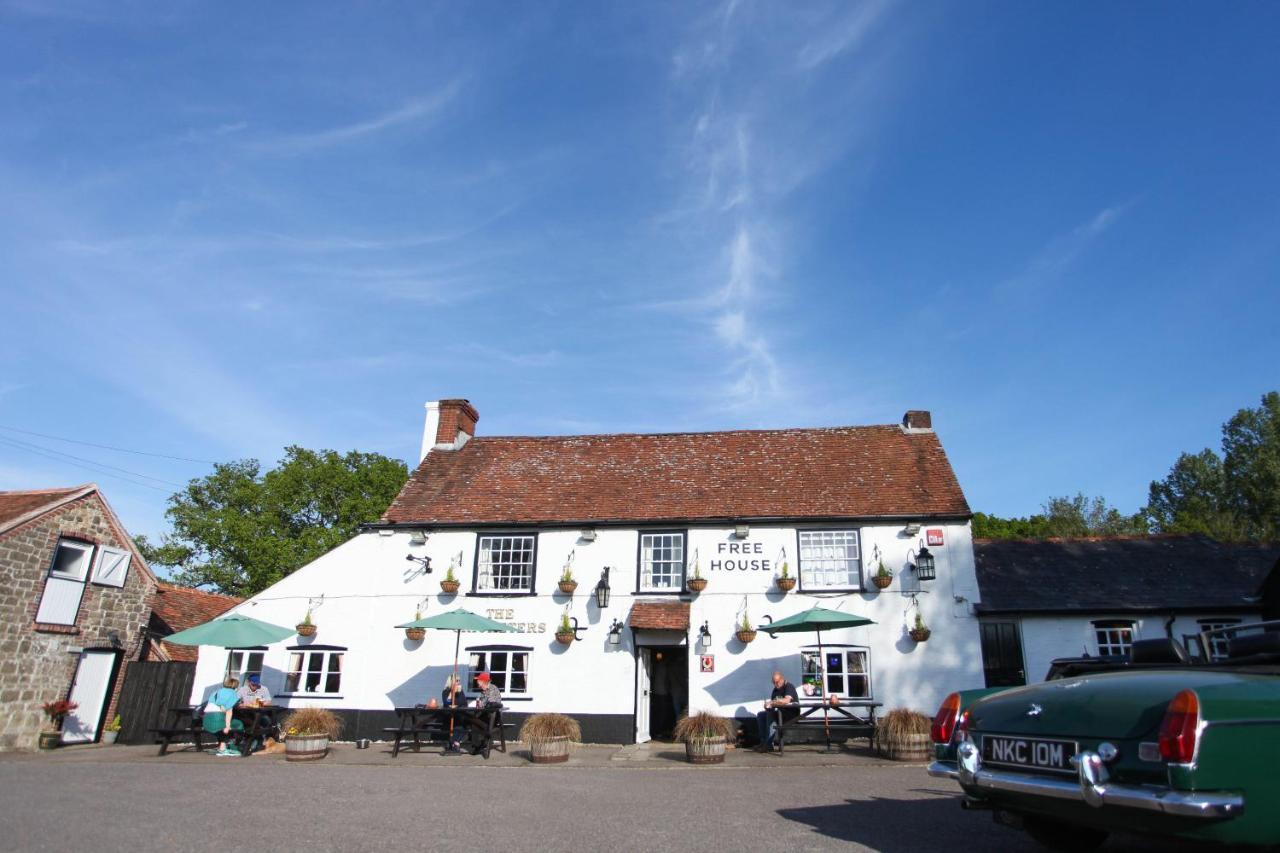 The Cricketers Arms Petworth Exterior foto